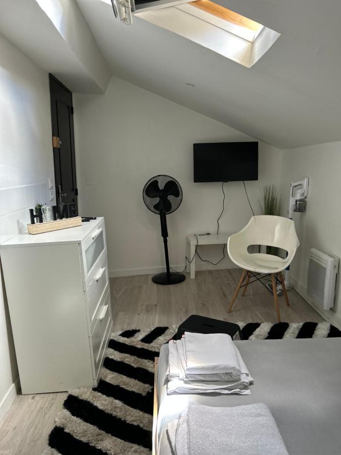 Petit Appartement T2 A 5 Min De La Gare ボルドー エクステリア 写真